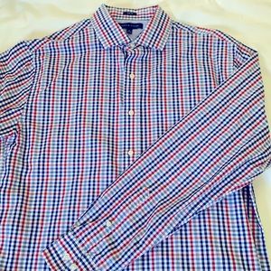 Tommy Hilfiger long sleeve button down shirt